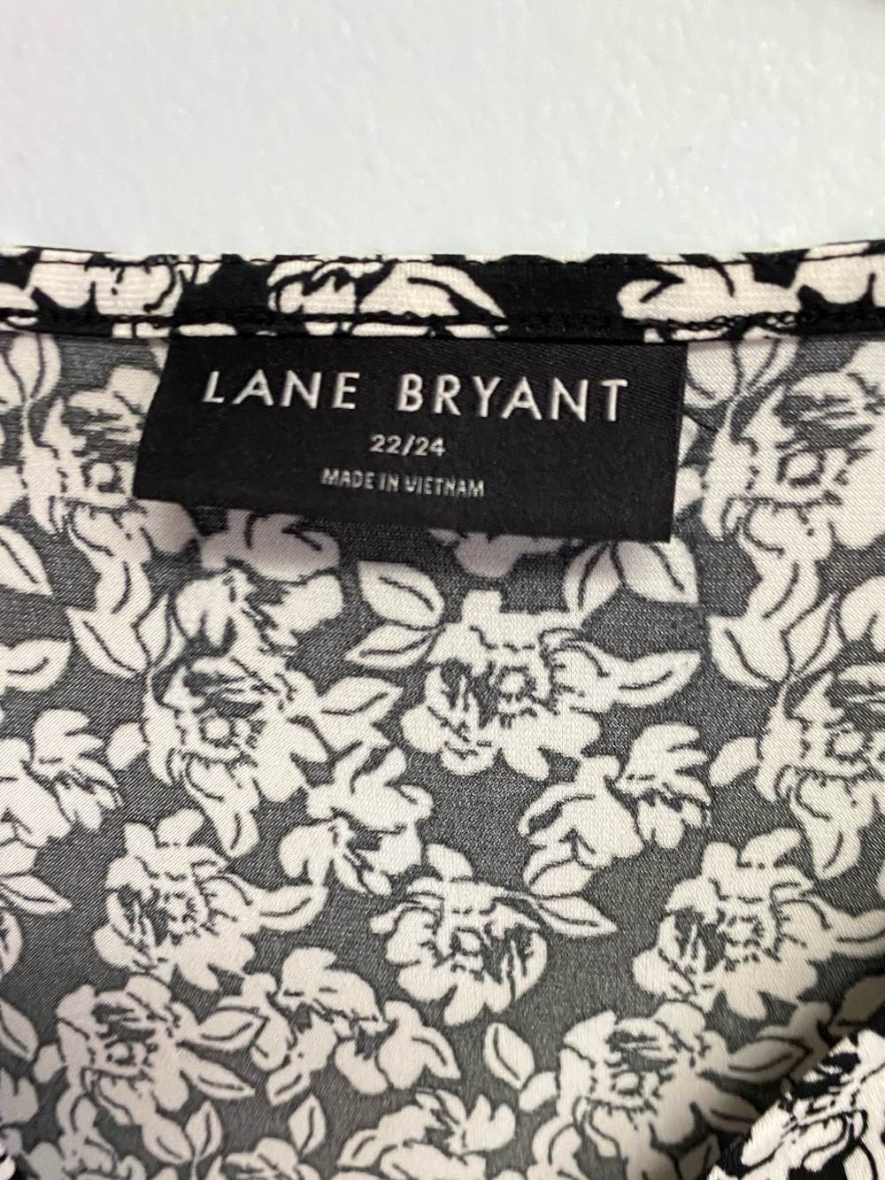 LANE BRYANT TOP - 22/24 - Picture 7 of 8